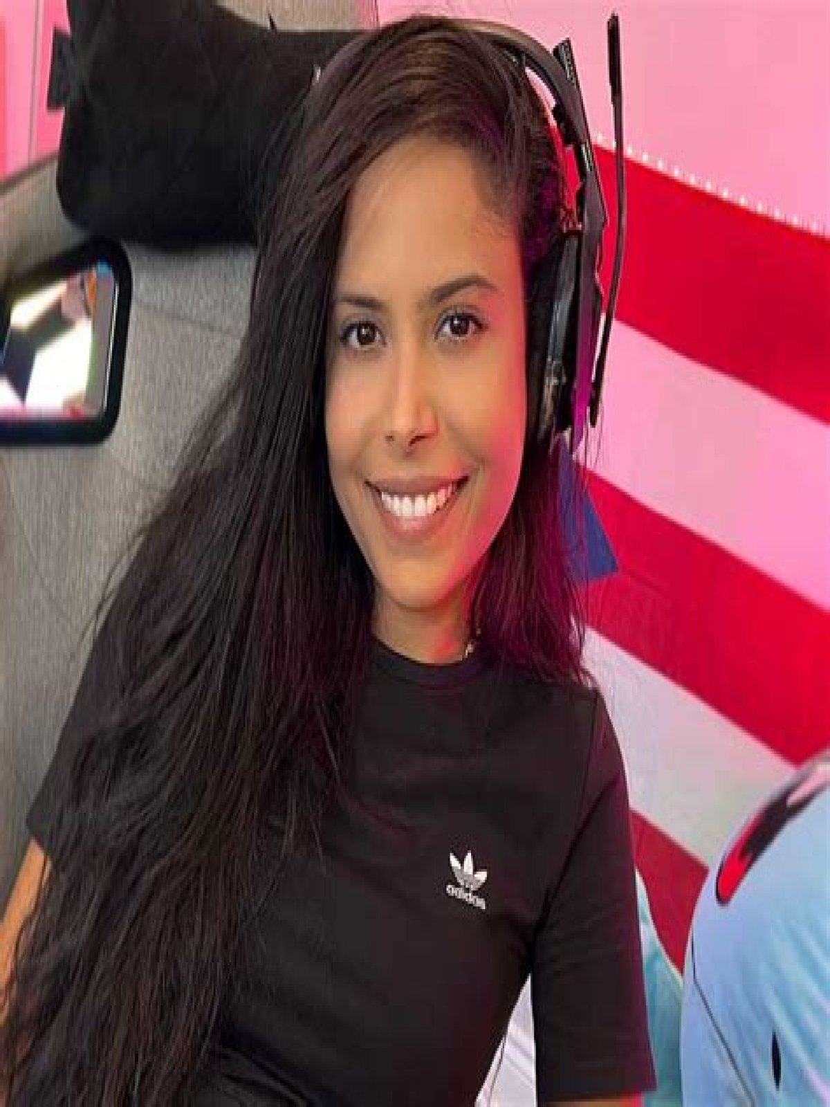 Chica (Maria Lopez) – Is Twitch Streamer Chica married or not? Age, Bio, Wiki, Career, Net Worth, YouTube & Facts