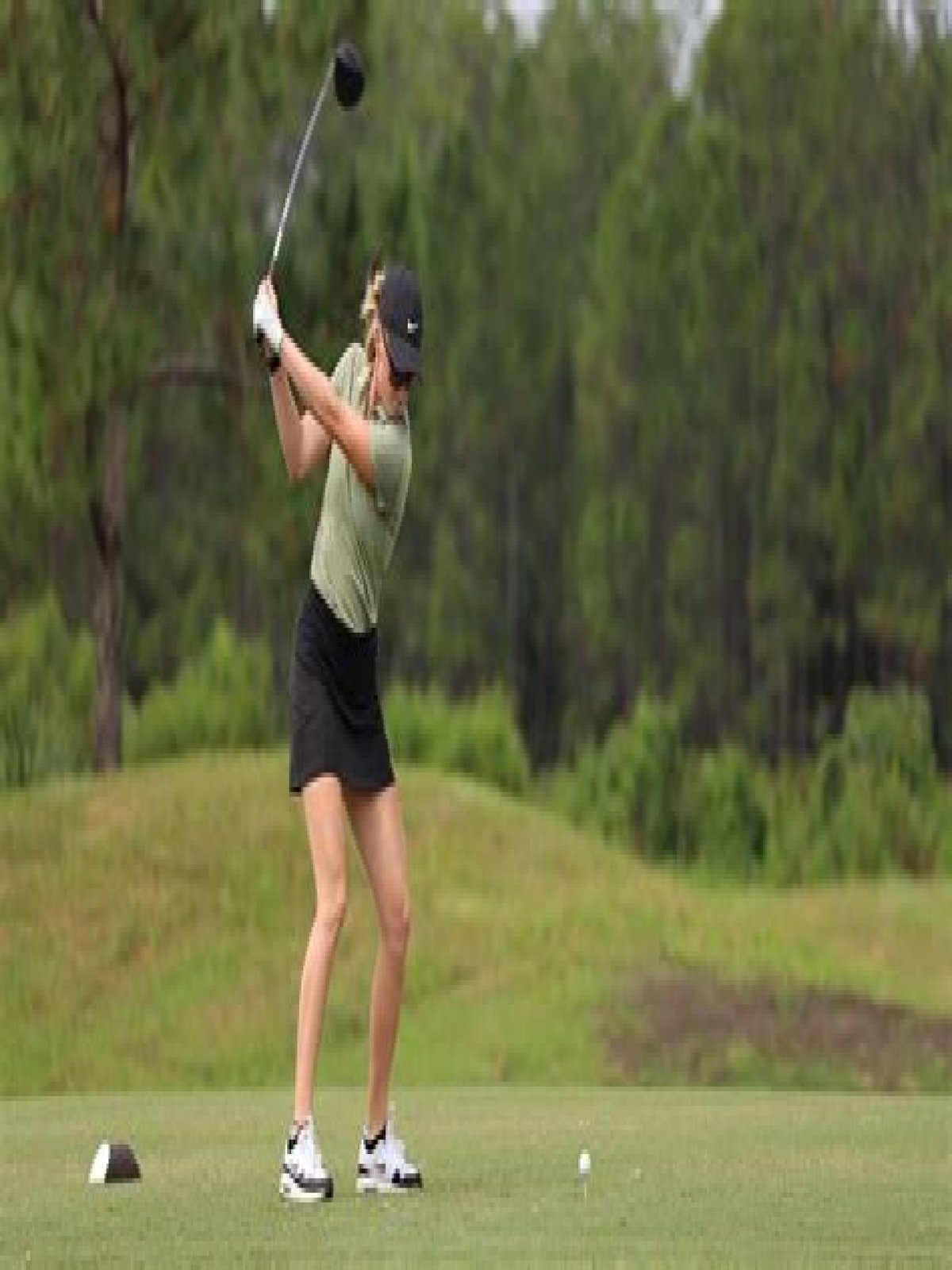 Discover The Secrets To Her Golfing Prowess
