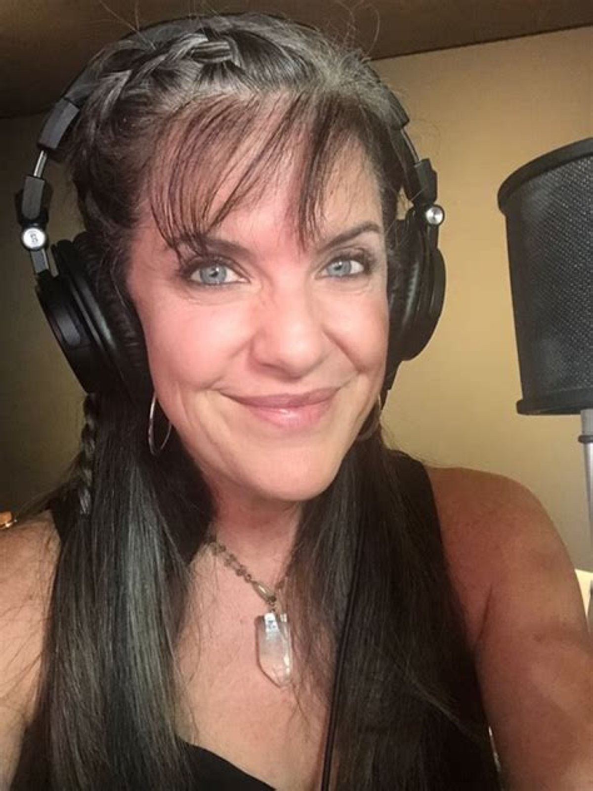 Uncover The Enchanting World Of Voice Acting With Jennifer Hale