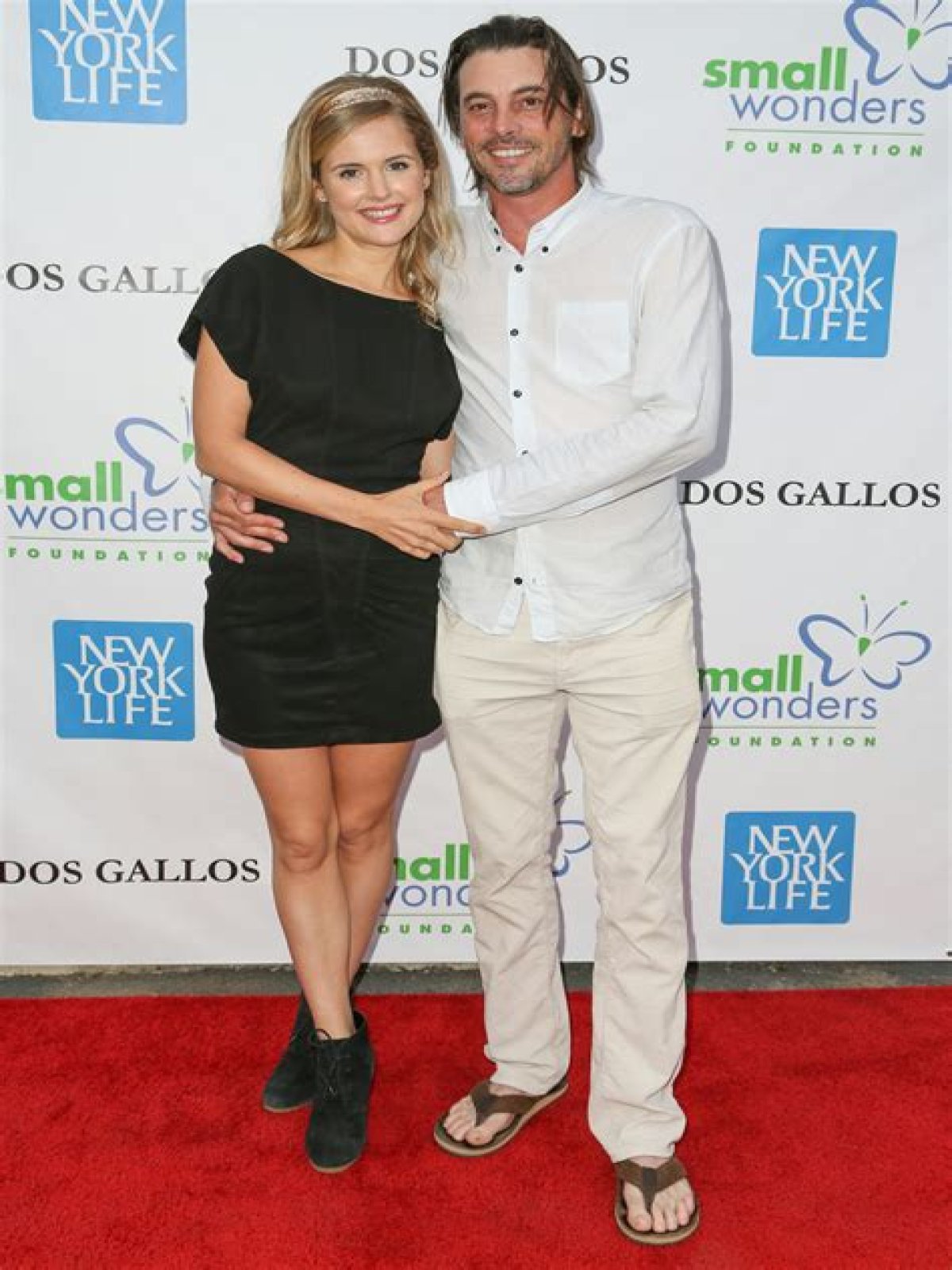 Unveiling The Truths: Skeet Ulrich's Relationships Unraveled